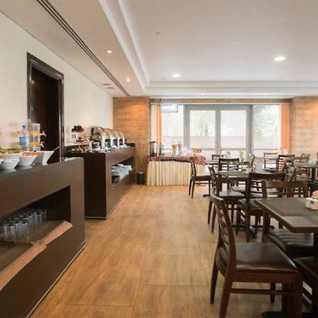 Tulip Creek Hotel Apartments Dubai Exterior foto