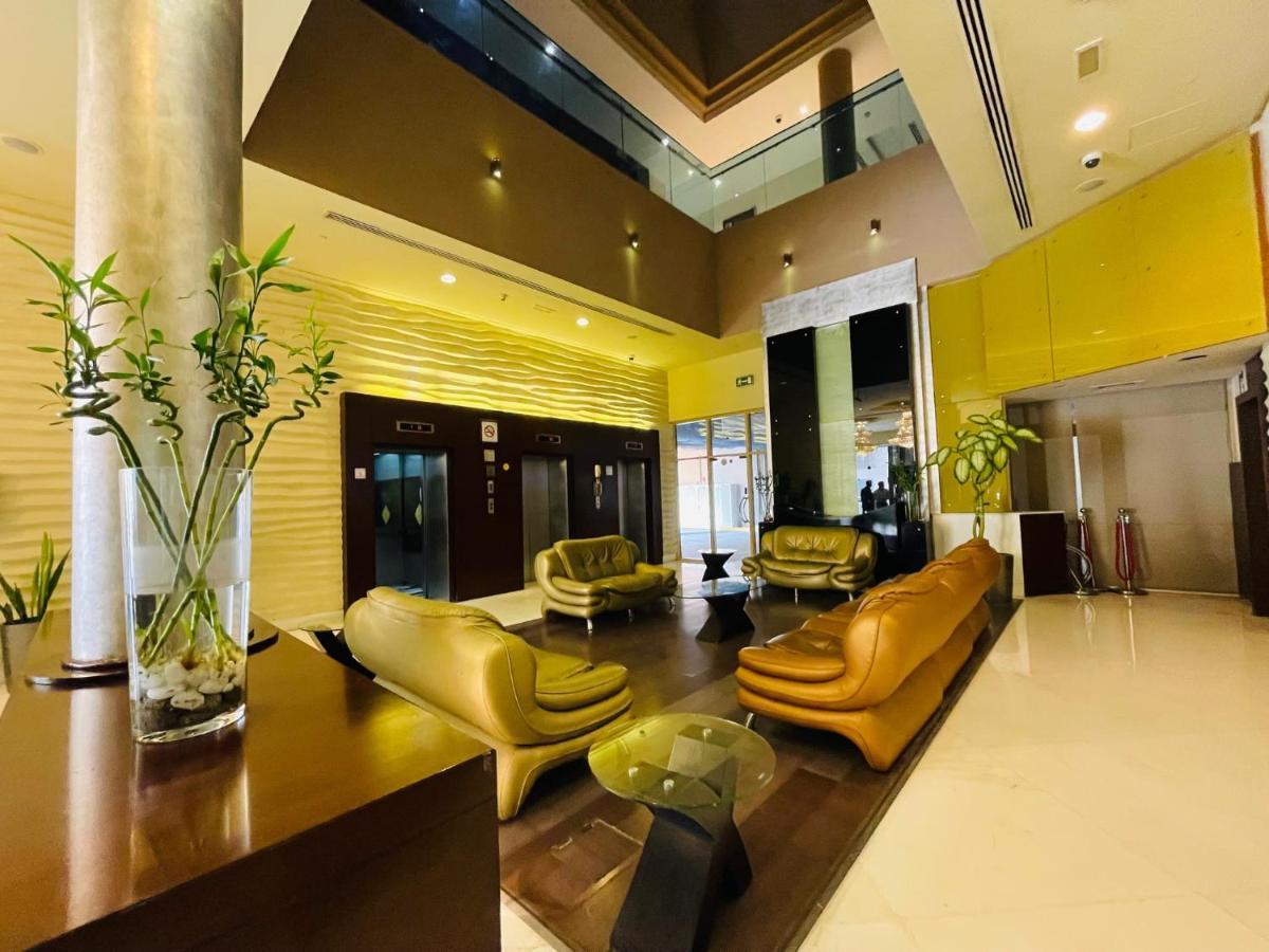 Tulip Creek Hotel Apartments Dubai Exterior foto