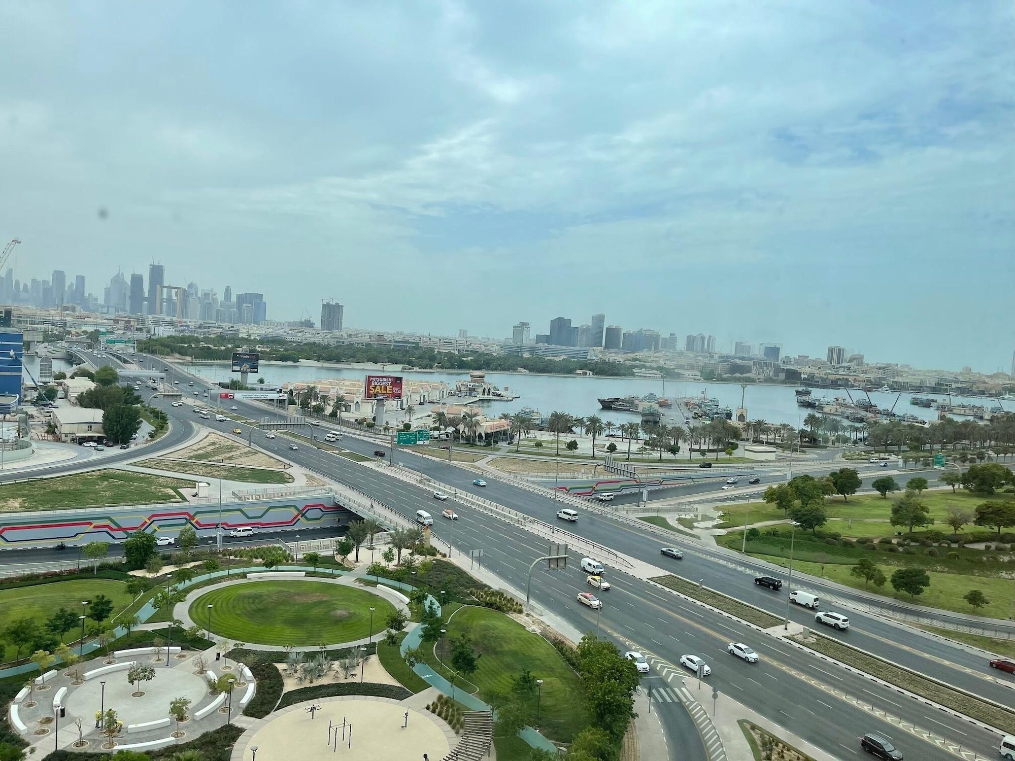 Tulip Creek Hotel Apartments Dubai Exterior foto