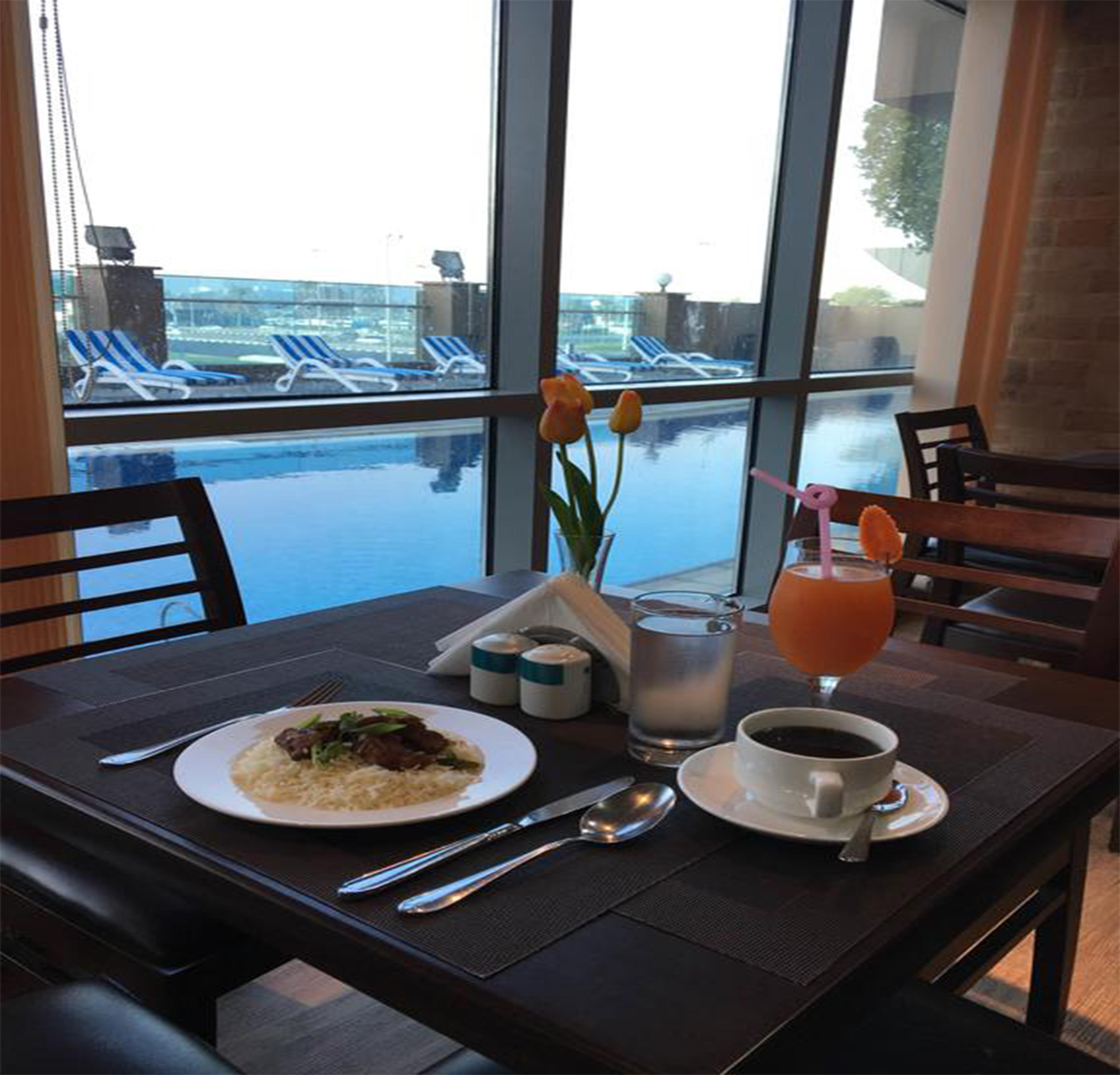 Tulip Creek Hotel Apartments Dubai Exterior foto